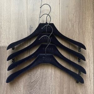 Gucci original hanger set of 4